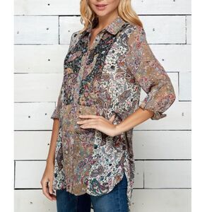 Fig and Flower Button Front Boho Blouse Size Small Multi-color Paisley